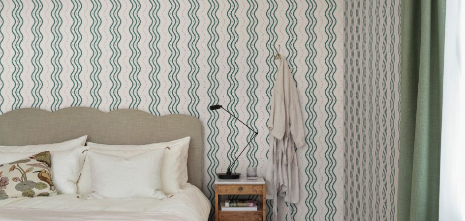 Tapeta geometryczna w sypialni
