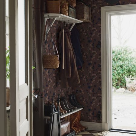 Tapeta do ciemnego przedpokoju - jaką wybrać?